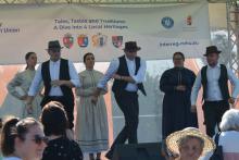 Hagyományőrző szekció