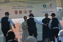 Hagyományőrző szekció